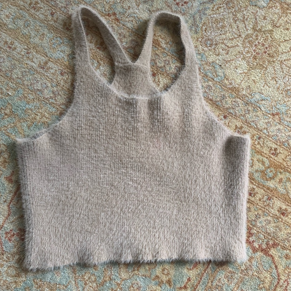 Soft racer-back crop tank